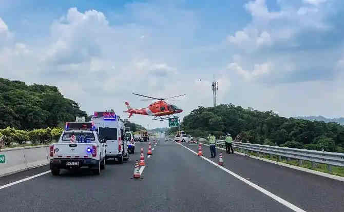 贡觉高速公路汽车救援案例