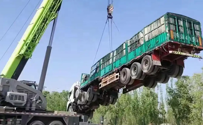 贡觉道路脱困救援案例